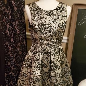 Shimmery Black and Silver Dress - Print Dresses Small / Black and Silver